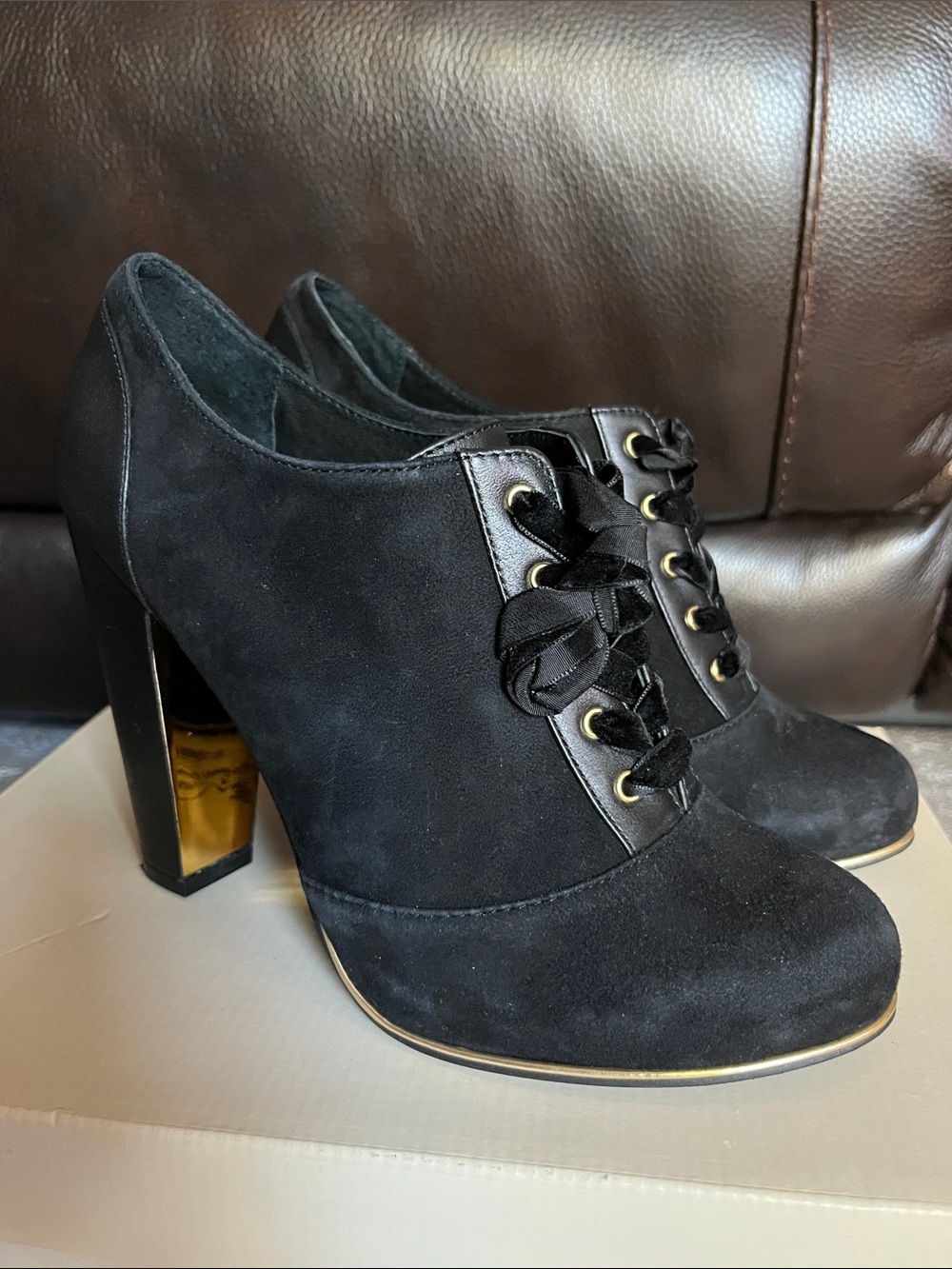 Vogue Footwear "Bootielicious" Stacked Heel Ankle Boots / Booties - Picture 3 of 8